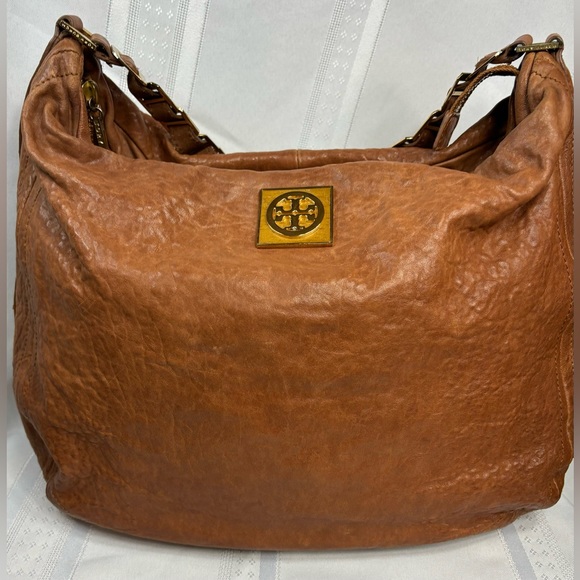 Tory Burch Handbags - Tory Burch EUC Distressed Handbag 🔥